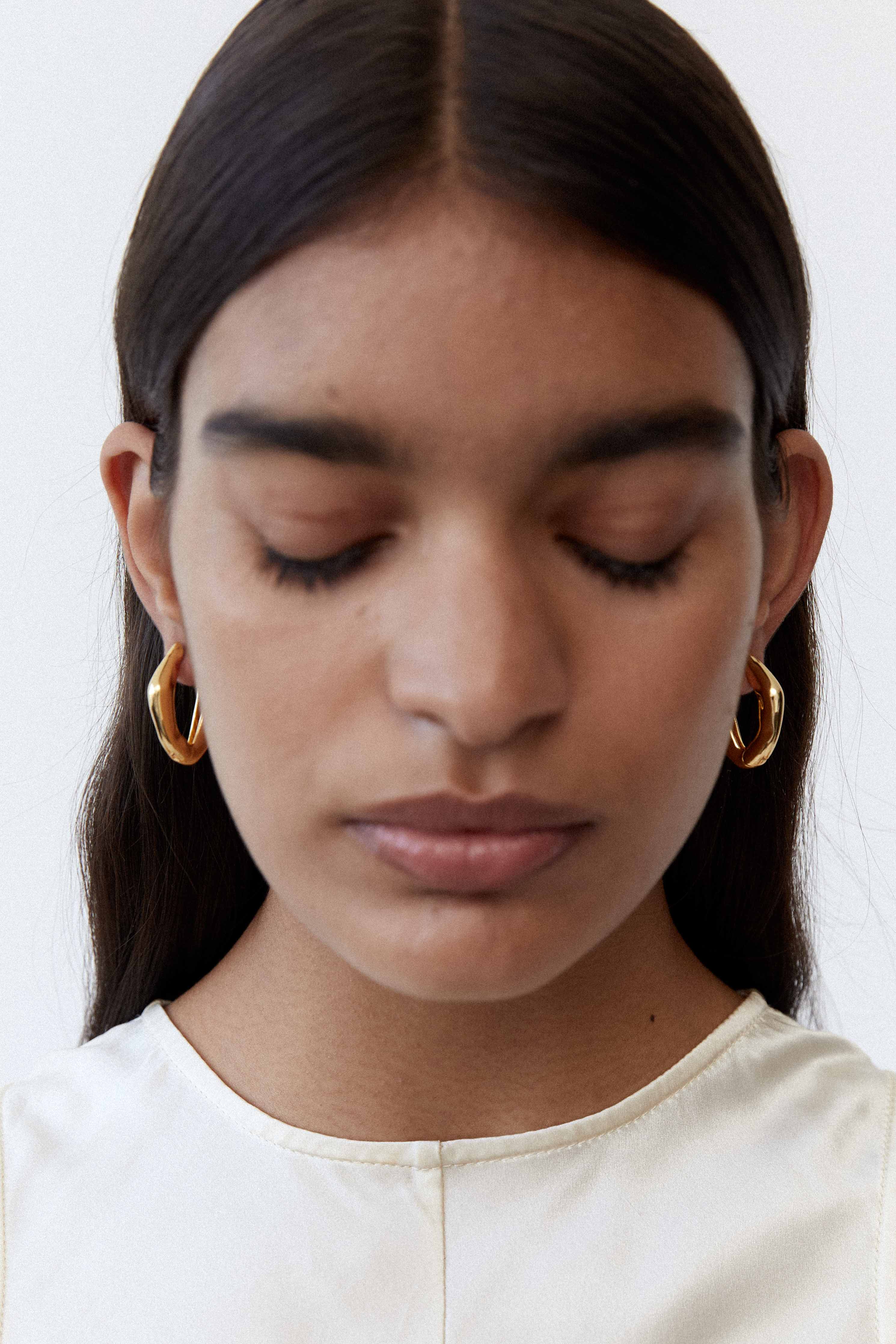 The Hoop Earrings - By ESSEN