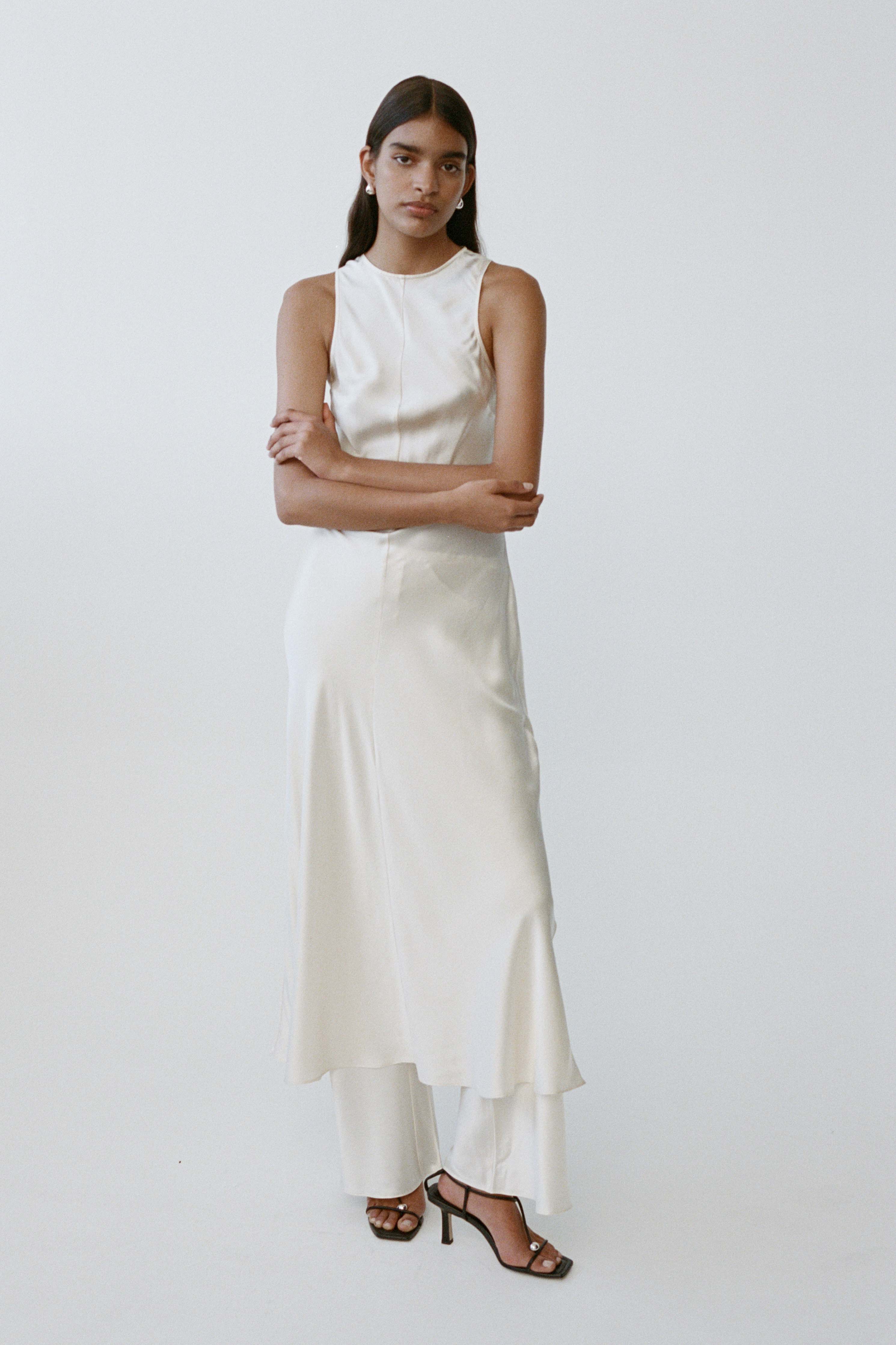 The Drop Earrings - By ESSEN