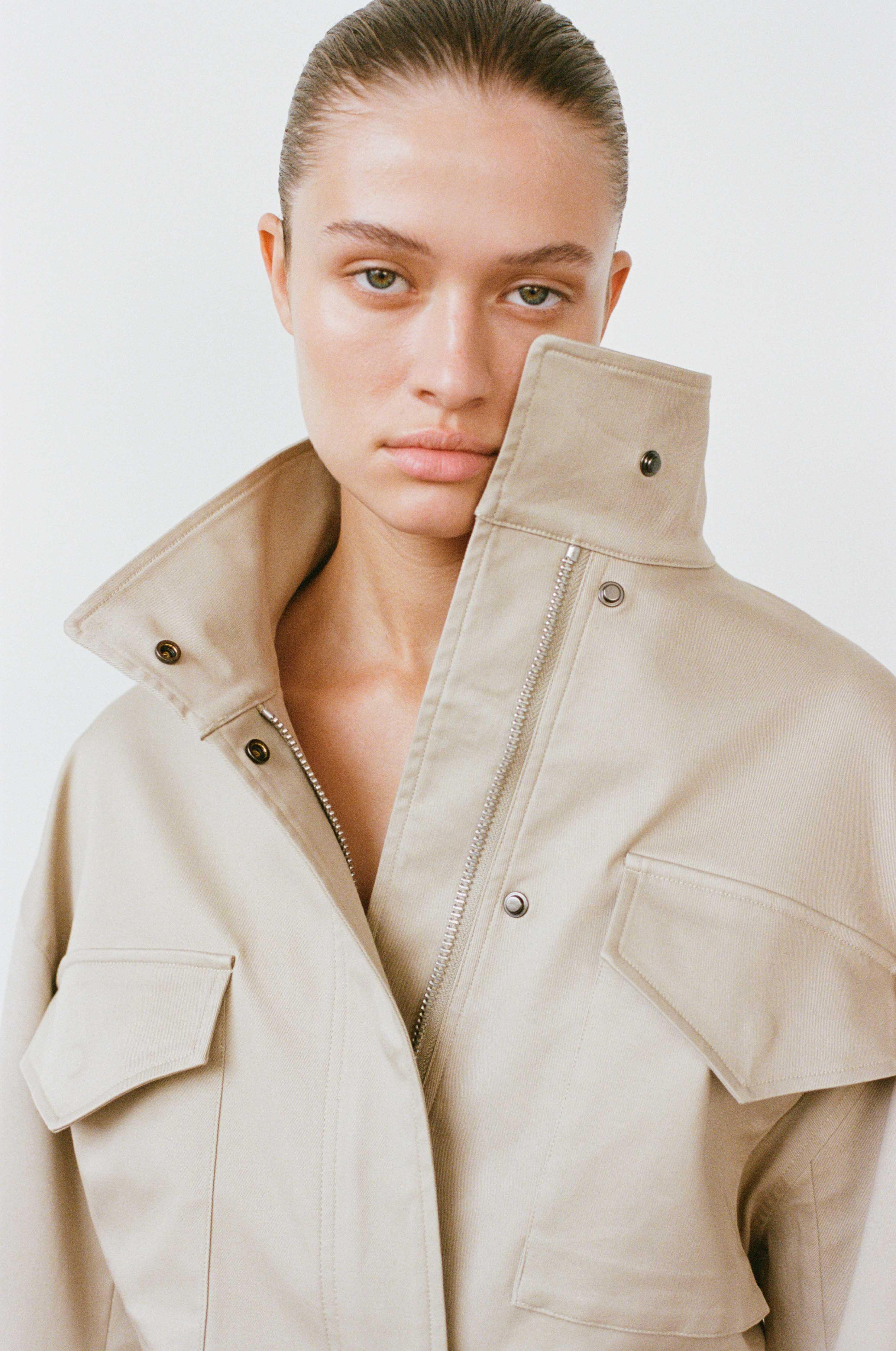 The Esther Cropped Trench