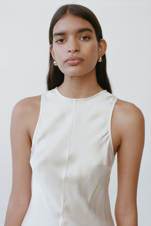 The Drop Earrings - By ESSEN