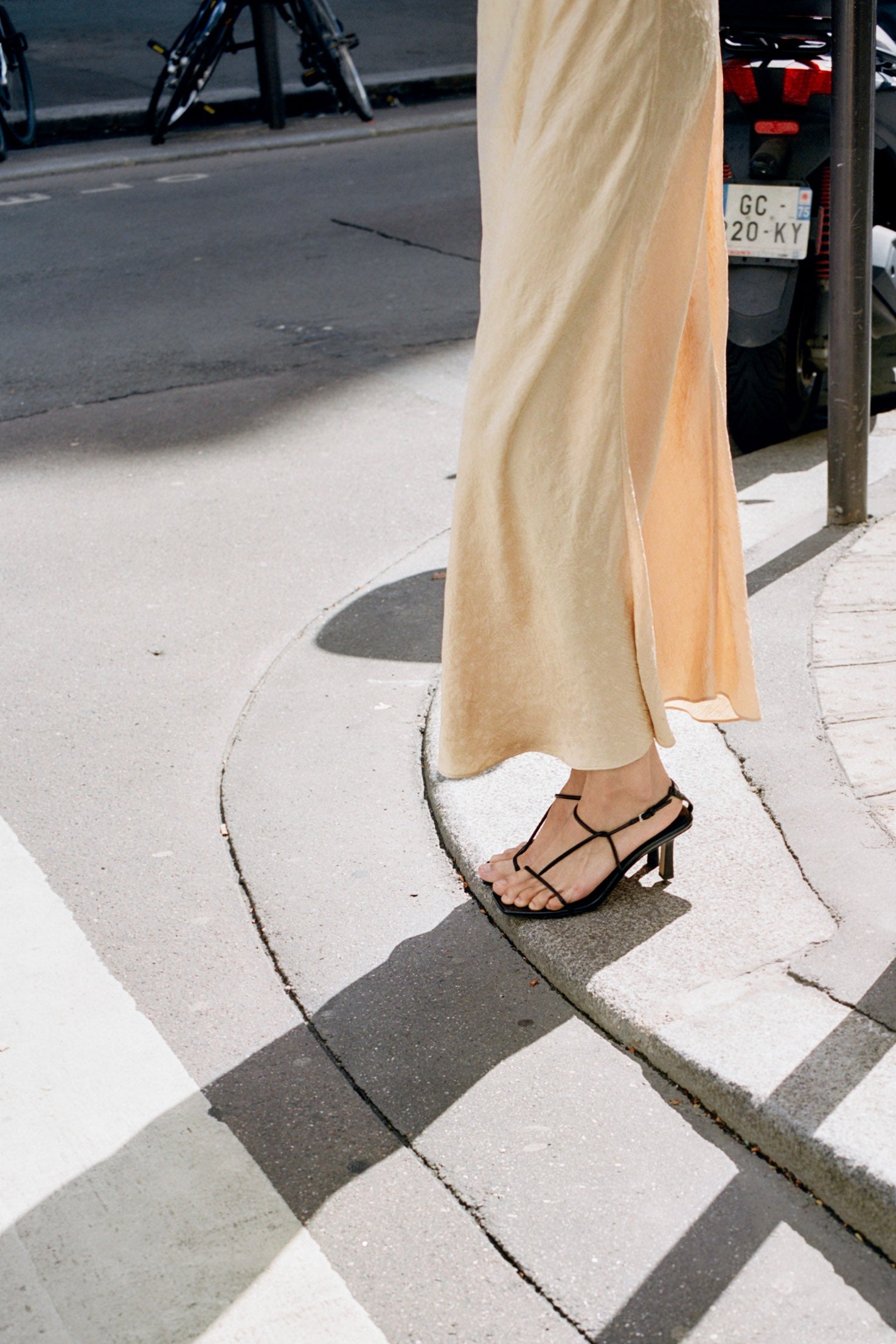 The Strappy Sandal - By ESSĒN