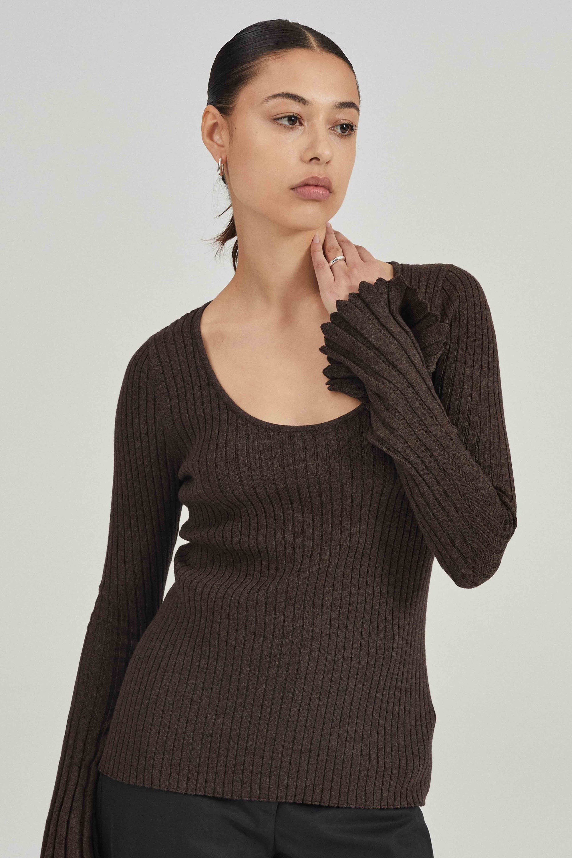 The Scoop Neck Cleo Top - Chocolate